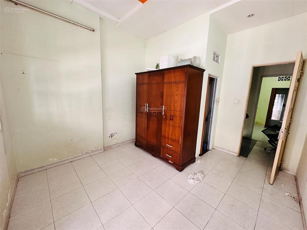 Bán nhà hxh cmt8 quận 10  6pn , 7wc  chỉ 7.5 tỷ tl