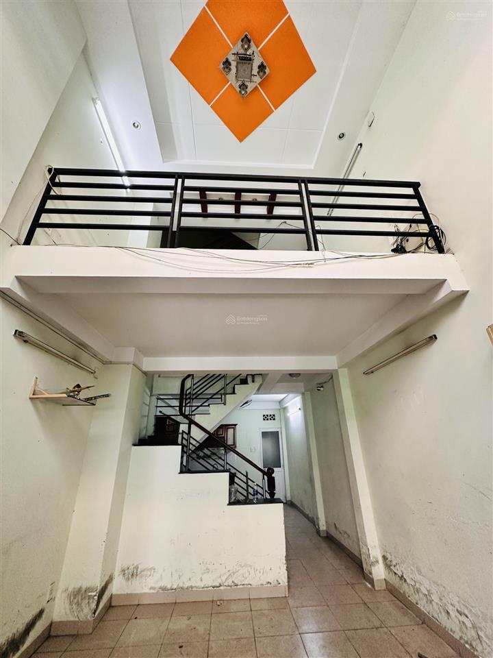 Bán nhà hxh cmt8 quận 10  6pn , 7wc  chỉ 7.5 tỷ tl