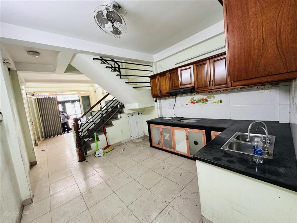 Bán nhà hxh cmt8 quận 10  6pn , 7wc  chỉ 7.5 tỷ tl