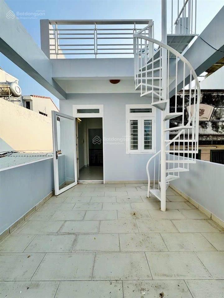 Hẻm nhựa 10m xe hơi tránh ngủ ngày đêm  nhà đẹp tô hiến thành quận 10.