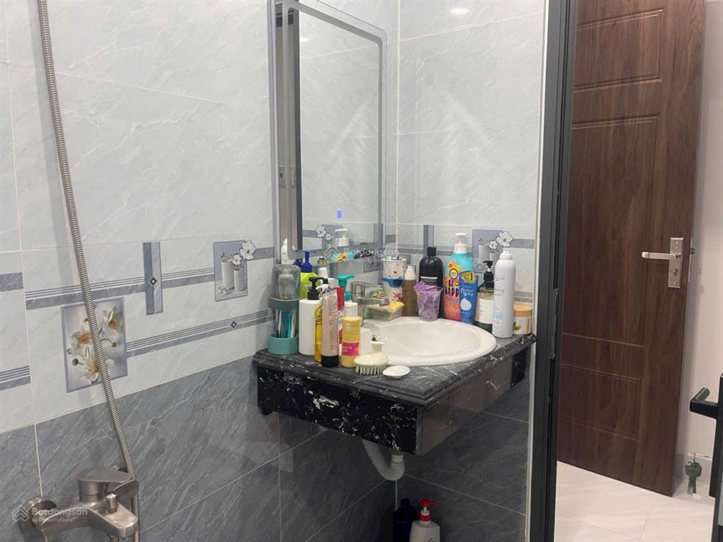 Hẻm chuẩn 3.5m nguyễn đình chiểu quận 3  đối diện cv lý thái tổ  5 tầngbtct  mới chỉ 8.5 tỷ tl