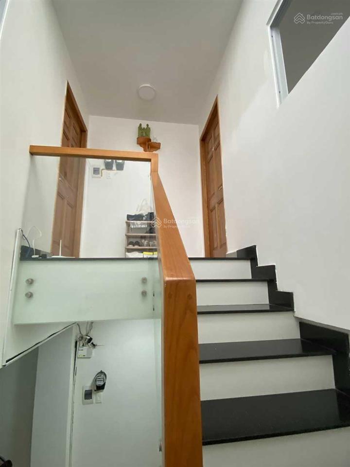Bán nhà hẻm lê văn sỹ quận 3 (4.2mx17m)