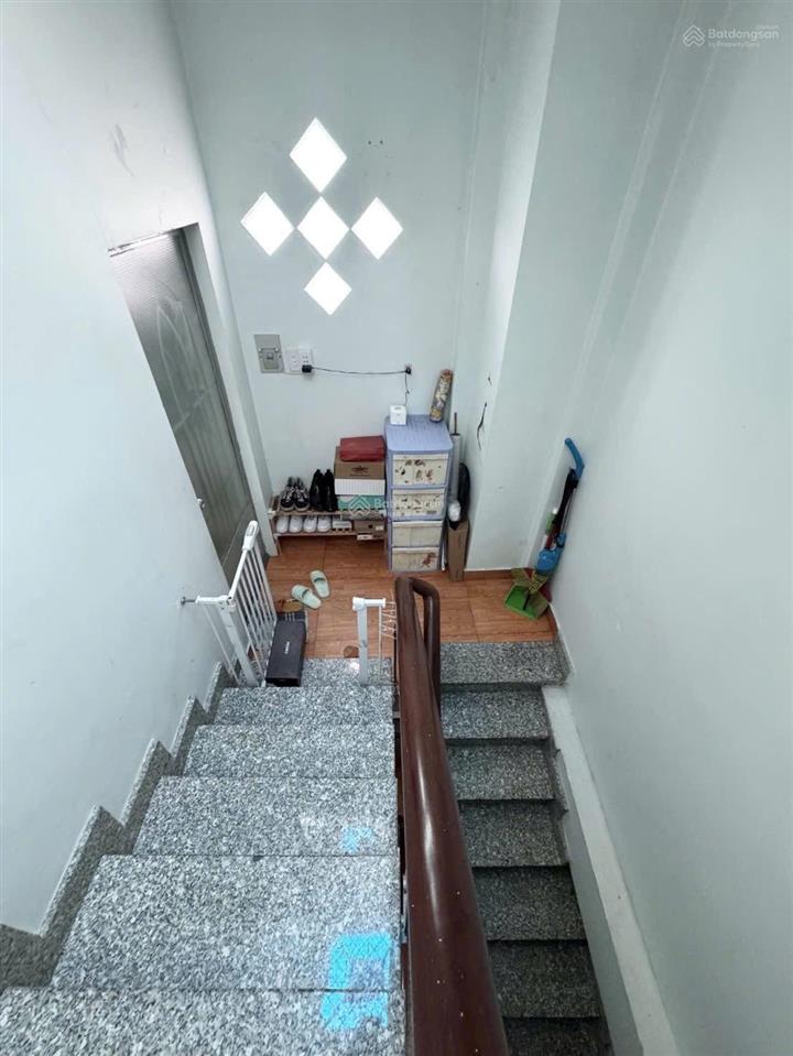 Bán nhà riêng tại bà hạt, 5,7 tỷ, 30m2, giá cực chất, view đẹp