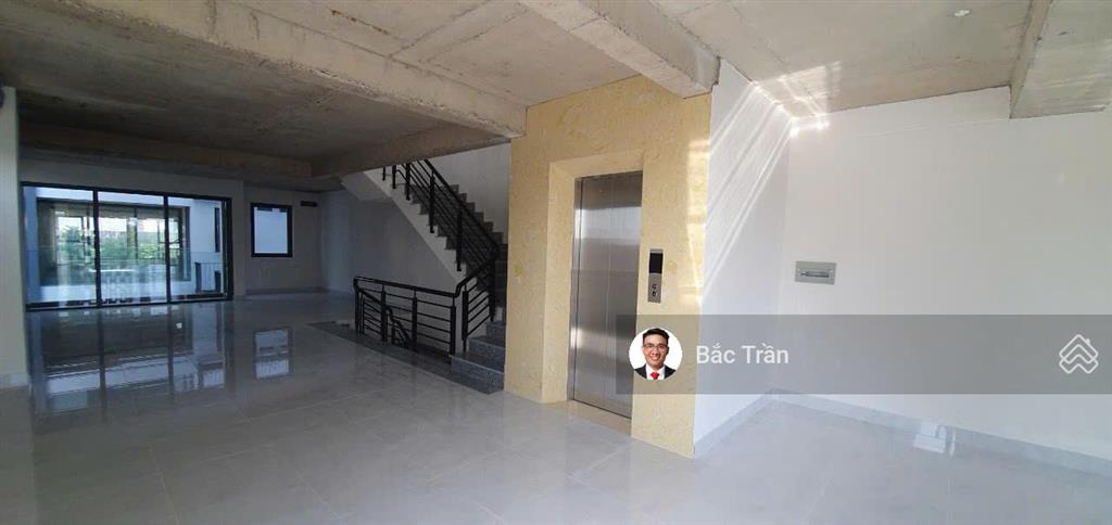 Chính chủ bán căn góc shophouse q2 fraser thảo điền, 5 tầng 1 sân thượng, 138m2