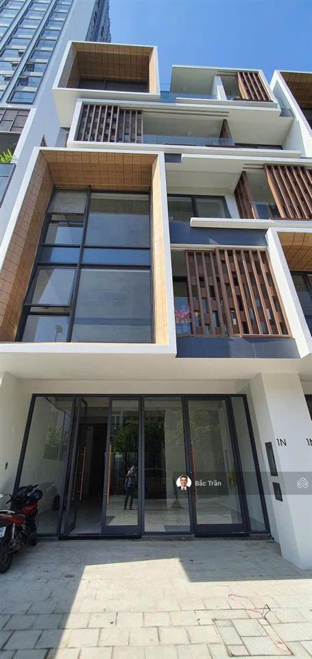 Chính chủ bán căn góc shophouse q2 fraser thảo điền, 5 tầng 1 sân thượng, 138m2