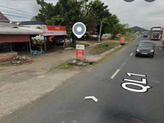 Bán đất mặt tiền ql1a vạn hưng vạn ninh
dt 207.4m2 ngang 5m có 60m2 thổ cư.còn lại 147.4m cln