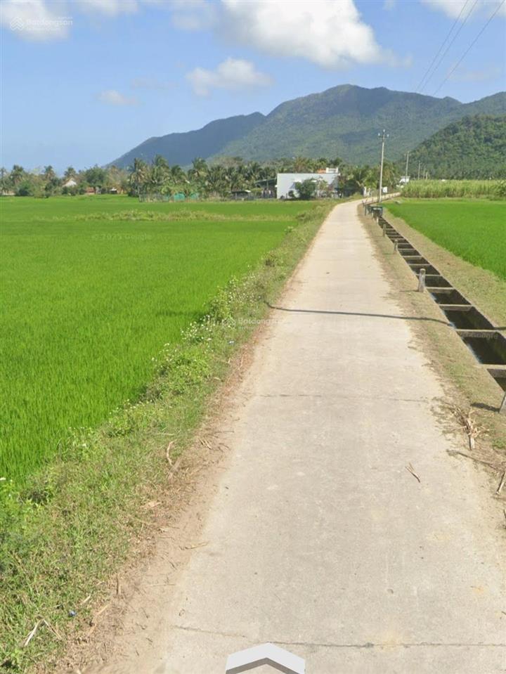 Thôn xuân trang, xã vạn hưng, vạn ninh, khánh hòa. diện tích 209,8 m² (thổ cư 194,5 m² ont)