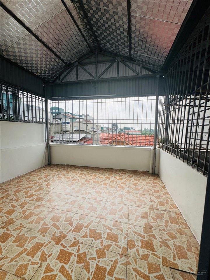 Mua nhà này phố nam dư tiết kiệm 3 tỷ ,5 tầng, 40m,3pn,ful nội thất, sổ đỏ chính chủ ko quy hoạch,