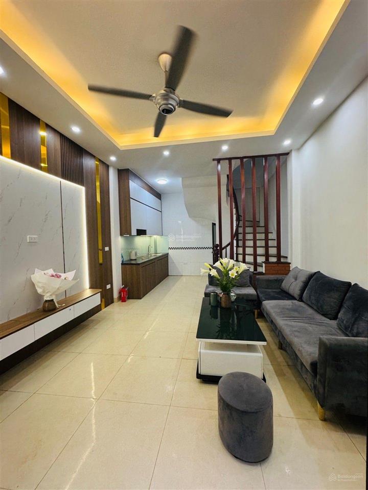 Mua nhà này phố nam dư tiết kiệm 3 tỷ ,5 tầng, 40m,3pn,ful nội thất, sổ đỏ chính chủ ko quy hoạch,