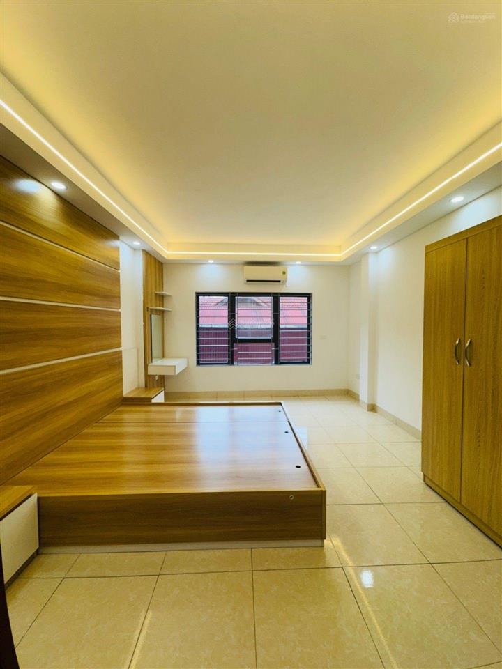 Mua nhà này phố nam dư tiết kiệm 3 tỷ ,5 tầng, 40m,3pn,ful nội thất, sổ đỏ chính chủ ko quy hoạch,