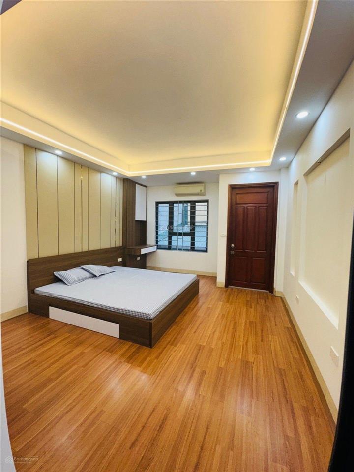Mua nhà này phố nam dư tiết kiệm 3 tỷ ,5 tầng, 40m,3pn,ful nội thất, sổ đỏ chính chủ ko quy hoạch,