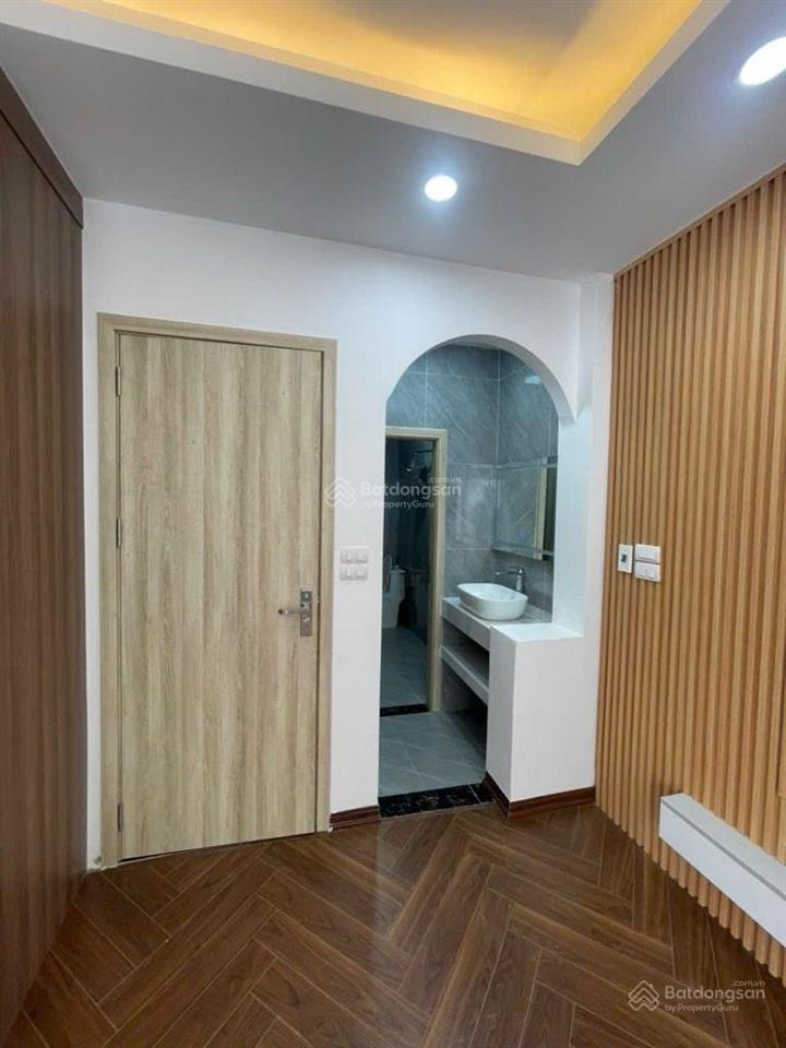 Siêu phẩm hoàng mai giá sốc chưa từng có nhà 5 tầng 30m, 5,2 tỷ sổ đỏ