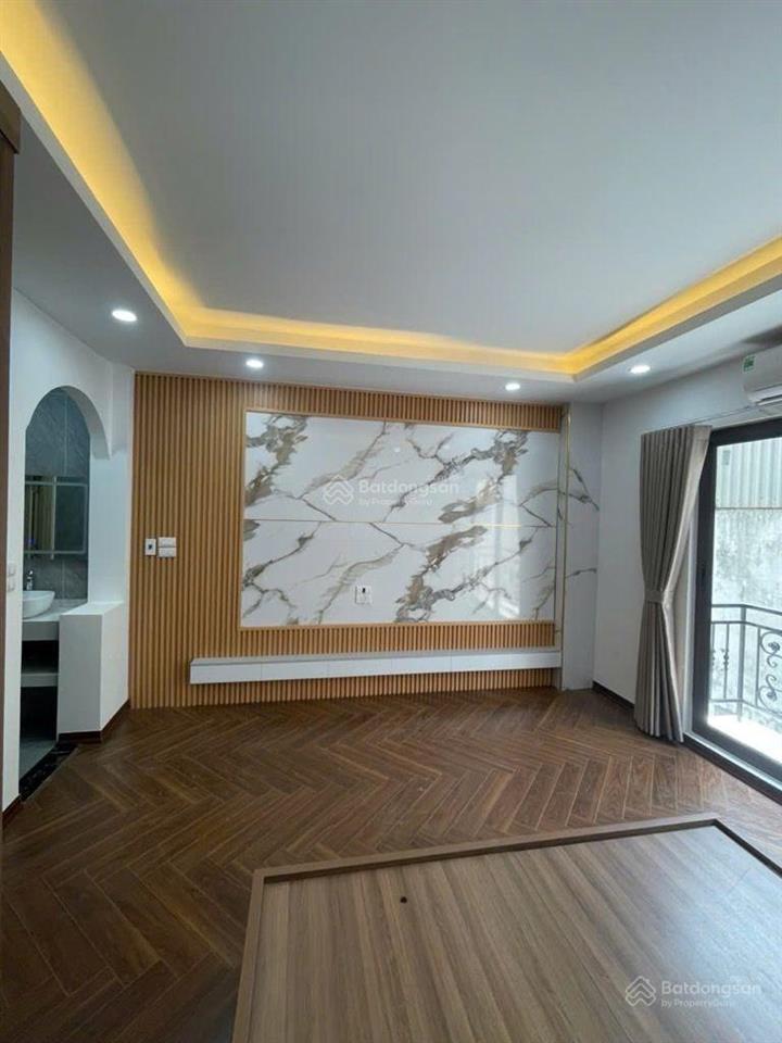 Siêu phẩm hoàng mai giá sốc chưa từng có nhà 5 tầng 30m, 5,2 tỷ sổ đỏ