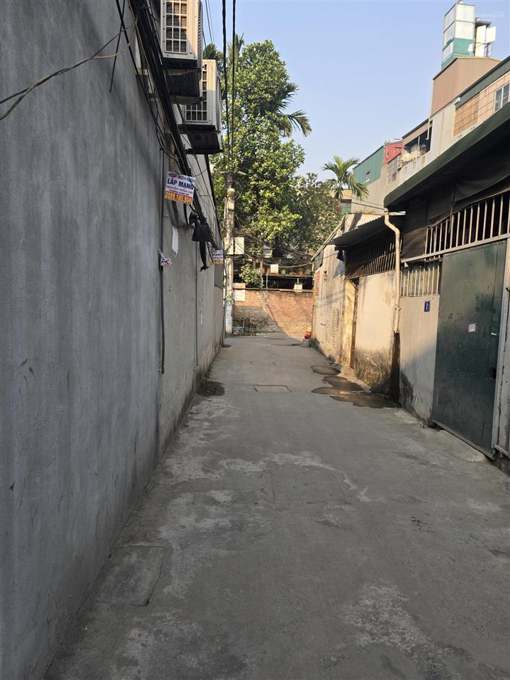 Bán nhà thúy lĩnh như hình 30m2, 5 tầng, sổ đỏ, 4,85 tỷ. nhà cũ dân xây cách đây 8 năm