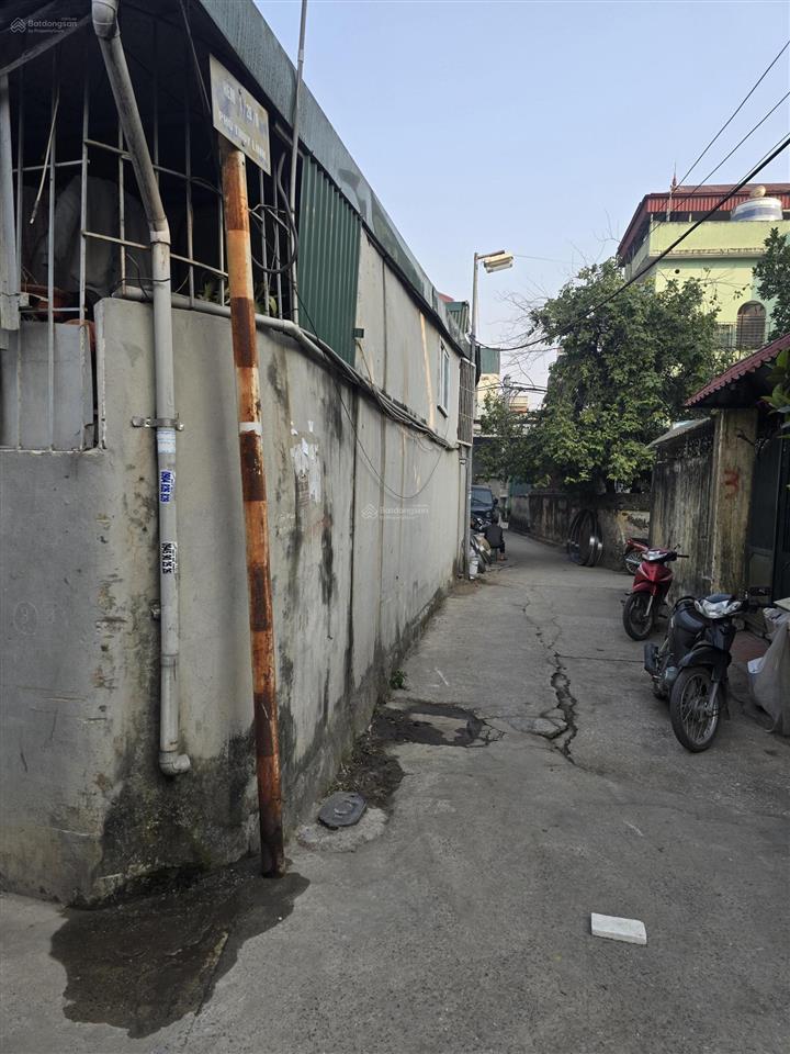 Bán nhà thúy lĩnh như hình 30m2, 5 tầng, sổ đỏ, 4,85 tỷ. nhà cũ dân xây cách đây 8 năm