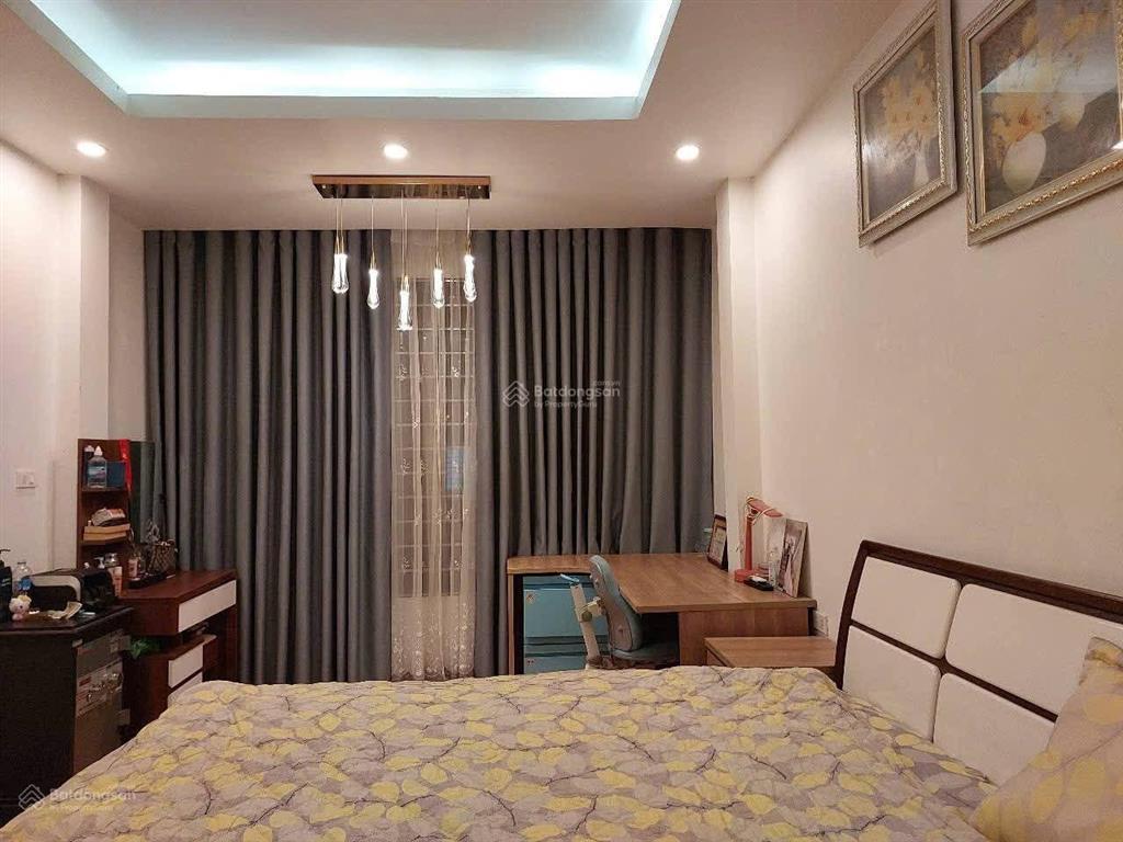Bán nhà thúy lĩnh như hình 30m2, 5 tầng, sổ đỏ, 4,85 tỷ. nhà cũ dân xây cách đây 8 năm