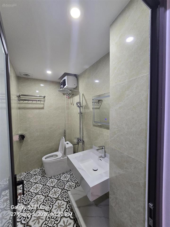 Bán nhà nam dư,lĩnh nam sổ đỏ riêng 60m cả sân 5 tầng ,7,6tỷ ,, như hình ,ko qh,ko lỗi lầm ,2 ôtô