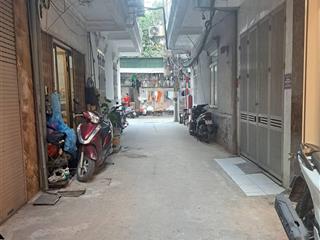 (tài chính 6ty) phân lô ô tô  lô góc mới koong 30m2 x 4.5tầng 6.xtỷ tại đại đồng nguyễn khoái. 1
