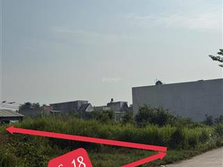 Cần gấp trong tháng 2 108m2 ,6x18 ấp 2 ,tt đức hòa,đối diện ecity, kcn tân đức, 890triệu ,sổ hồng