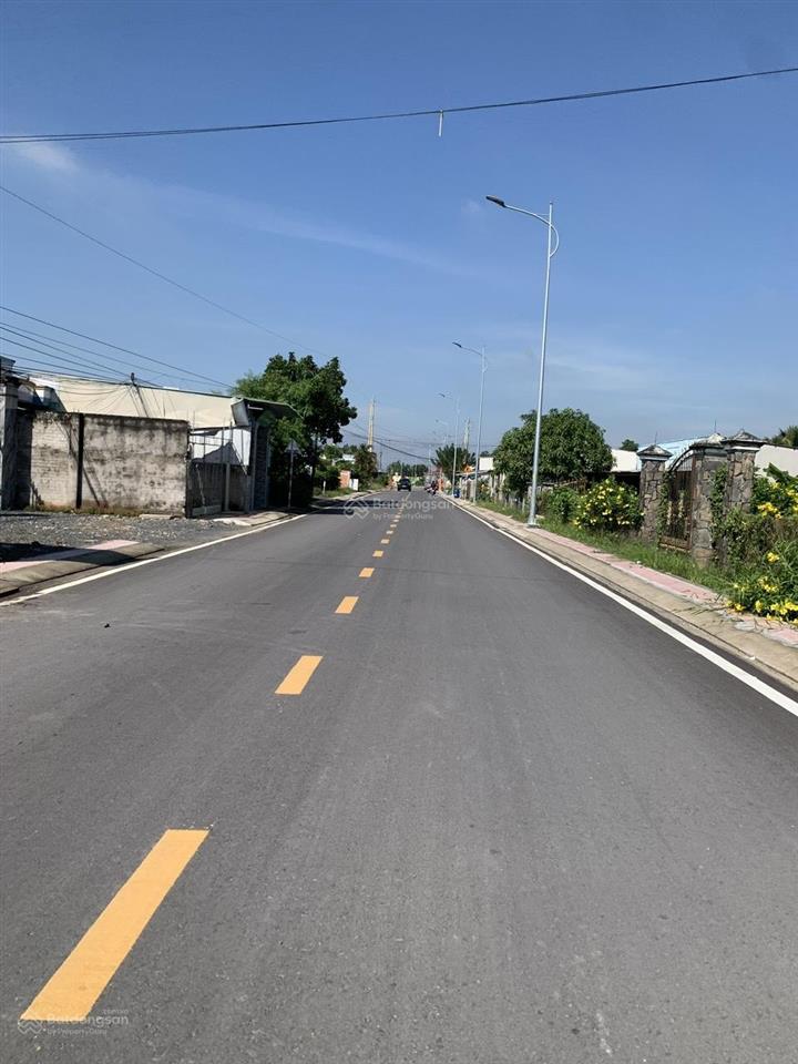 Chủ ngộp bớt thêm 100 triệu còn 945 triệu, đất tt đức hòa , đường ô tô tới đất,thổ cư sổ hồng riêng