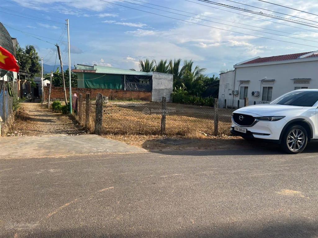 Chính chủ 424m² lô góc 2 mặt tiền đường nhựa ngay trung tâm, gần tl8 diên xuân