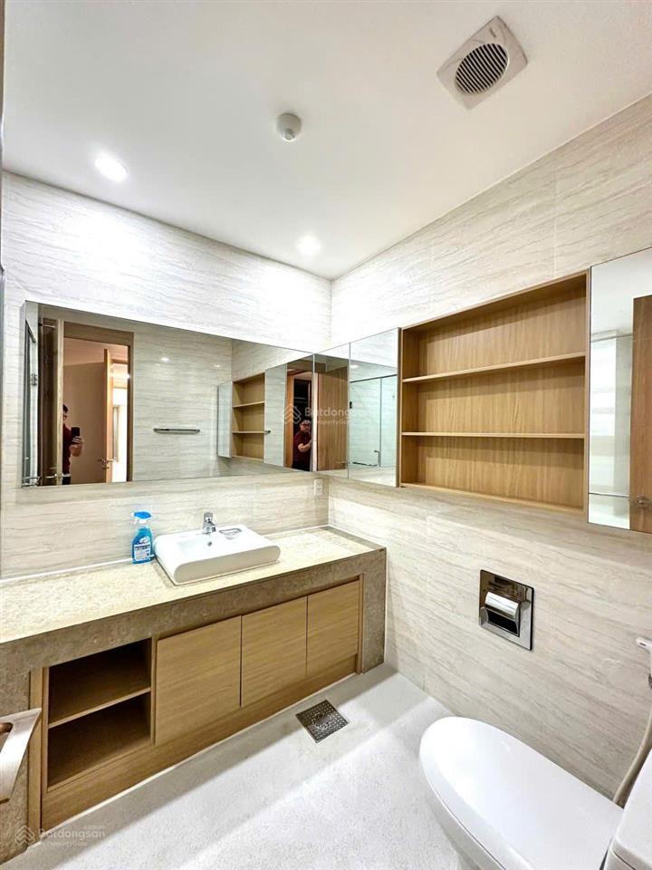 Bán cantavil premier q.2, 176m2, 5pn, giá bán 18 tỷ, sổ hồng sẵn, tttm dưới nhà, mặt tiền song hành
