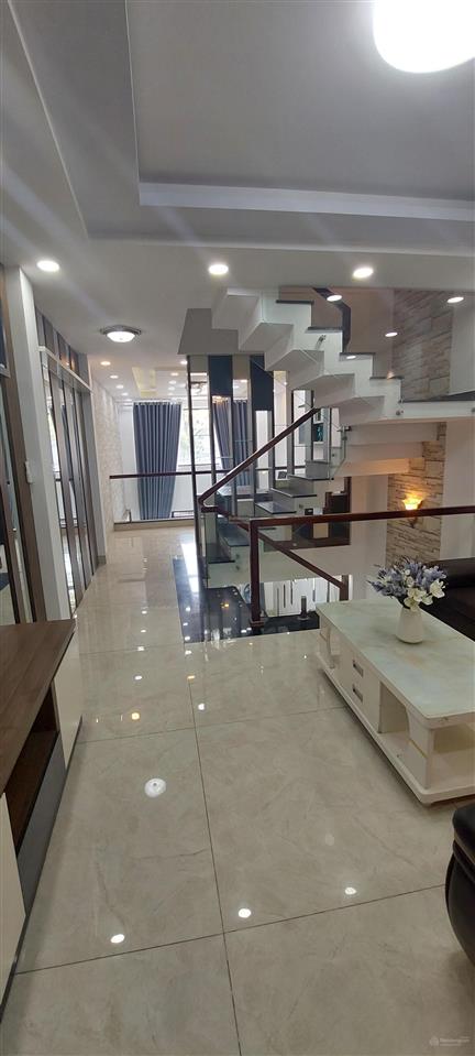 Kinh doanh đỉnh tiện ích bủa vây đường nhựa 8m  5 tầng dương quảng hàmkhu vực nhiều khách tìm.