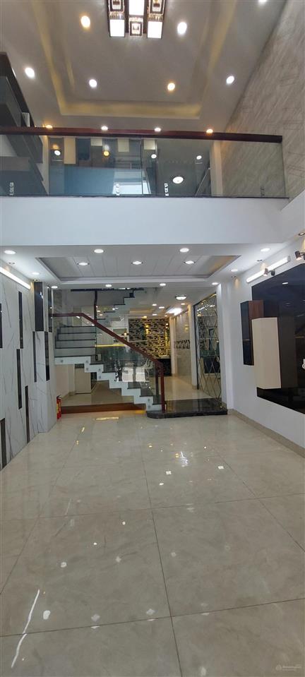 Kinh doanh đỉnh tiện ích bủa vây đường nhựa 8m  5 tầng dương quảng hàmkhu vực nhiều khách tìm.