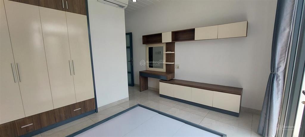 Kinh doanh đỉnh tiện ích bủa vây đường nhựa 8m  5 tầng dương quảng hàmkhu vực nhiều khách tìm.