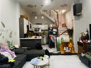 Nhà vuông như cục gạch!  võ thành trang tân bình  tiện ích bủa vay  0932 903 ***