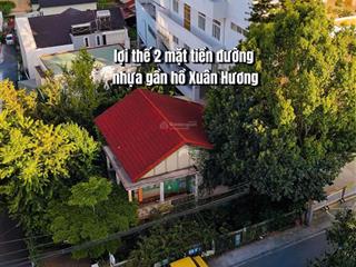 Căn nhà mang kiến trúc đà lạt xưa sở hữu vị trí góc hai mặt tiền đường yersin, cách hxh chỉ 1km