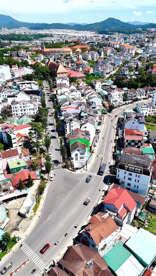 Căn góc yersin  nguyễn trãi cách hồ 500m. thích hợp đầu tư dòng tiền