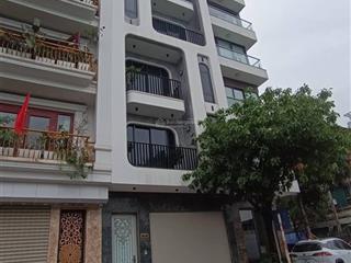 Siêu phẩm phân lô chính chủ gia đình vào nam cần bán 80m* 5 tầng thang máy