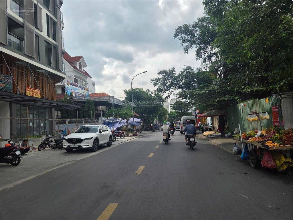 Chính chủ nhờ bán căn nhà mặt tiền quốc hương, phường thảo điền
