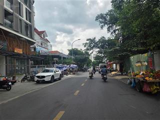 Chính chủ nhờ bán căn nhà mặt tiền quốc hương, thảo điền.