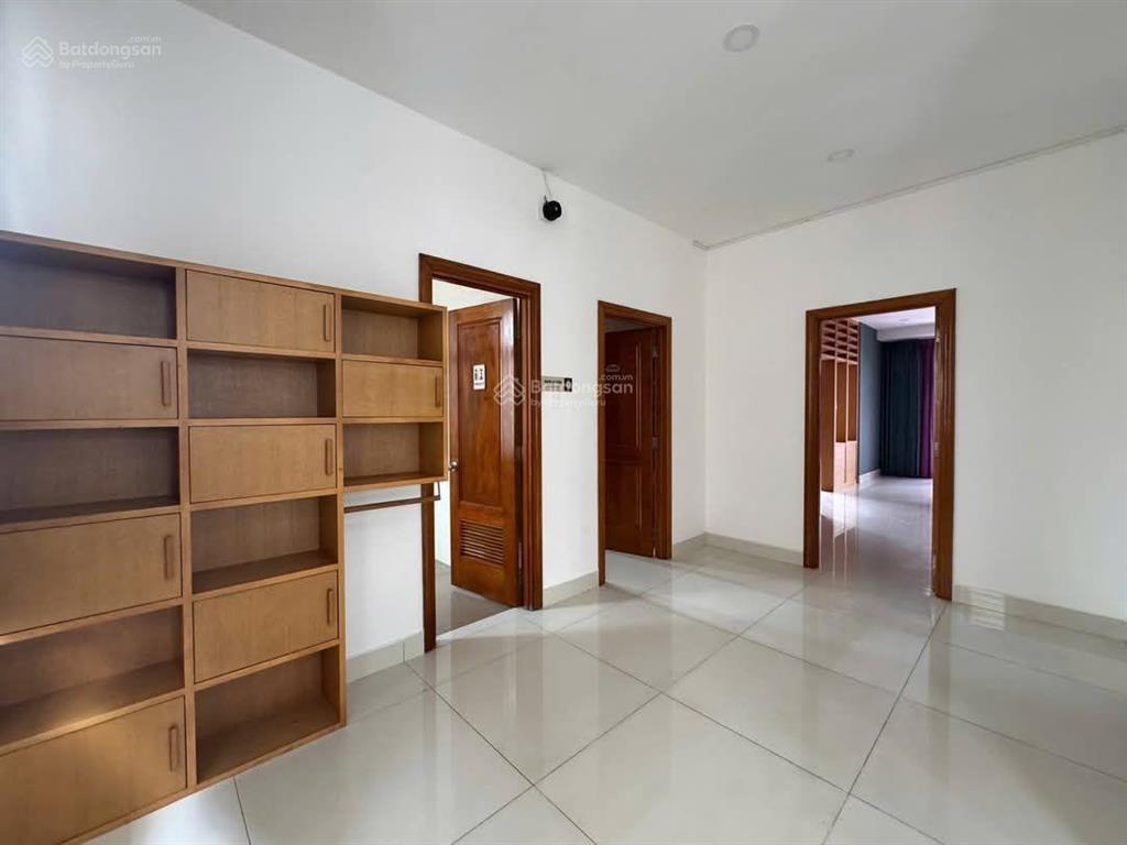 Cho thuê villa góc 2 mặt tiền thảo điền, vị trí siêu đẹp