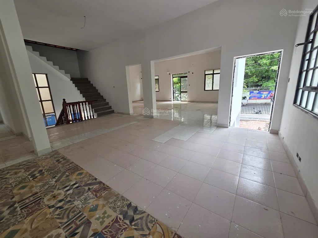 Cho thuê vila góc 2 mặt tiền thảo điền quận 2