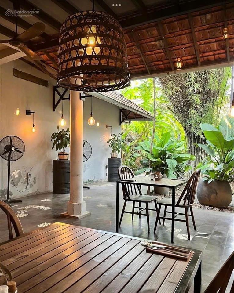 Cho thuê vila sân vườn thảo điền giá siêu tốt