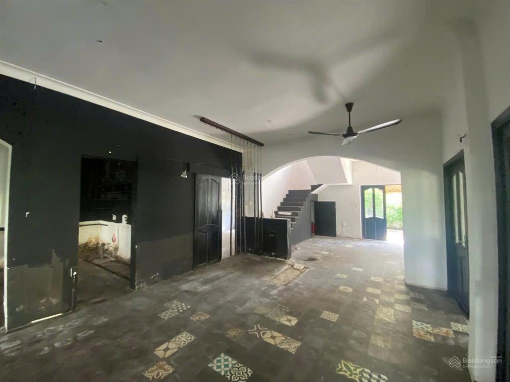Cho thuê vila sân vườn thảo điền giá siêu tốt