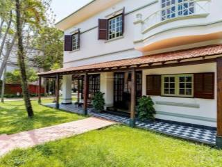Cho thuê biệt thự sân vườn xuân thủy, thảo điền