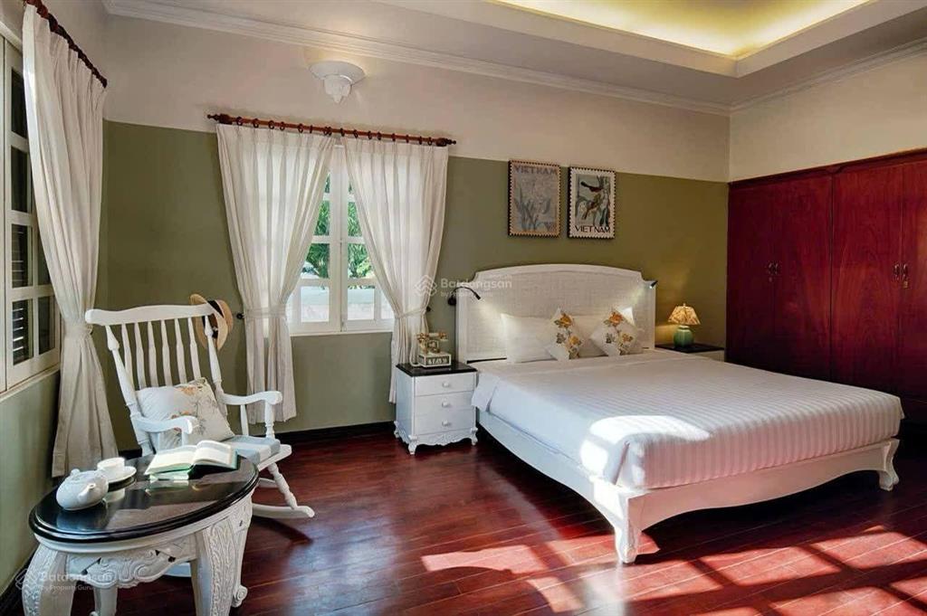 Cho thuê biệt thự sân vườn xuân thủy, thảo điền