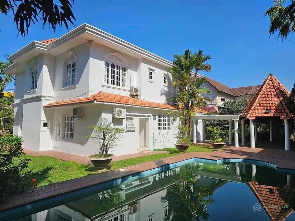 Cho thuê biệt thự sân vườn trần ngọc diện