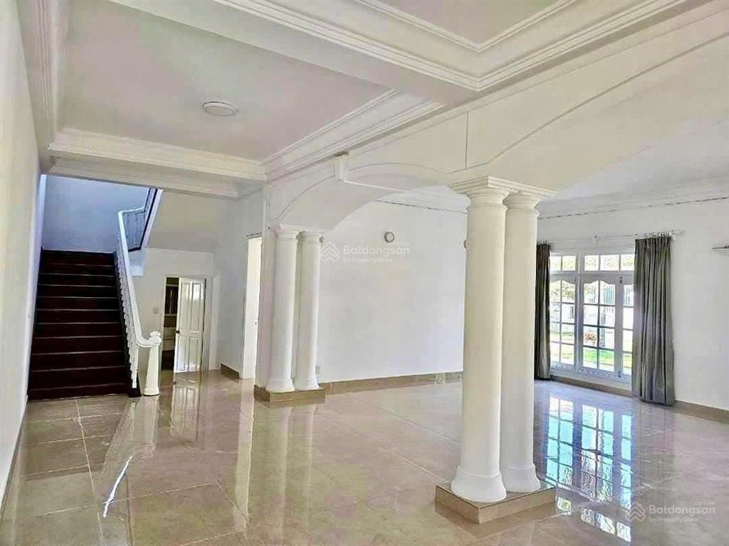 Cho thuê biệt thự sân vườn trần ngọc diện