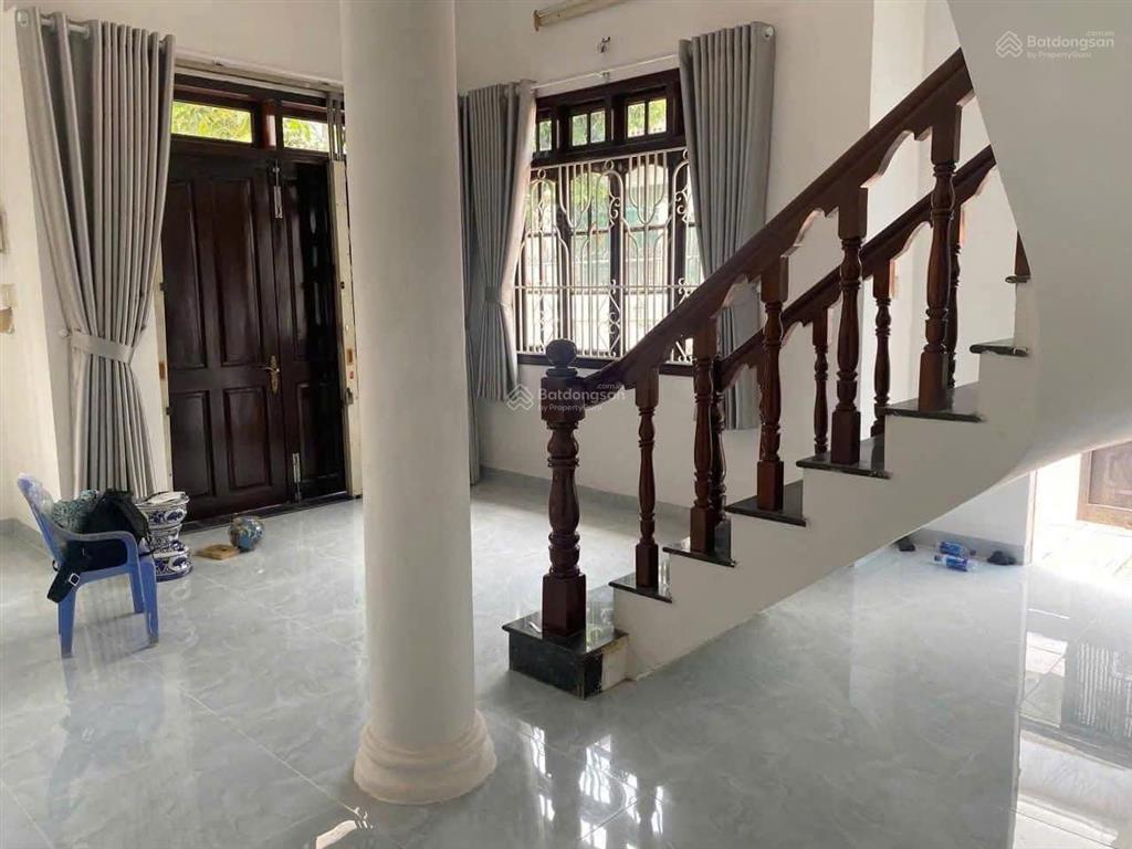 Cho thuê biệt thự sân vườn trần ngọc diện