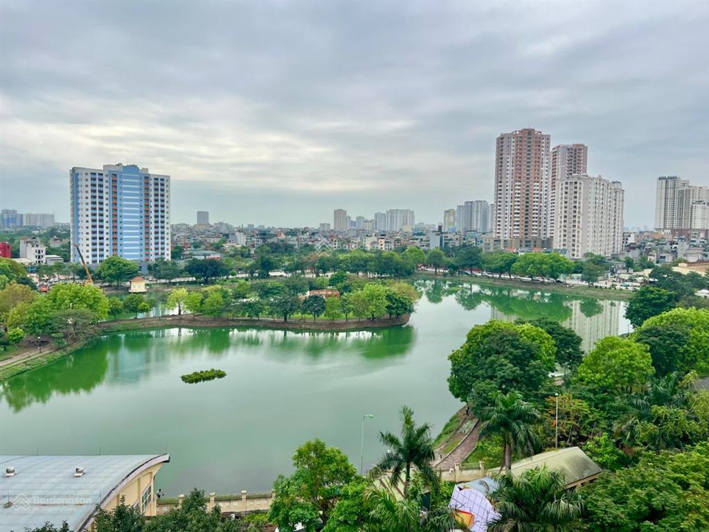 Đền lừ mặt phố 9 tầng thang máy, view hồ kinh doanh đa ngành