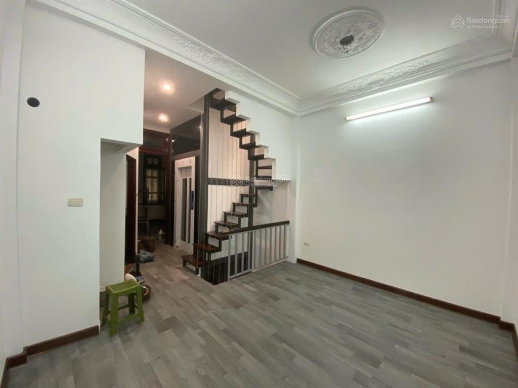 Võ văn dũng  nhà mặt phố  vỉa hè kinh doanh  ô tô dừng đỗ  8t thang máy