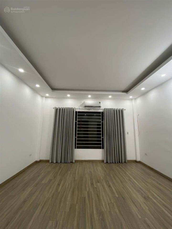 Đừng bỏ lỡ nhà mới nguyễn khang  cầu giấy  chỉ cách hồ 50m  ngõ thông
