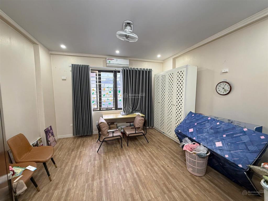 Nguyễn khoái  sau qh cách 1 nhà ra mặt đường  nhà đẹp thừa công năng