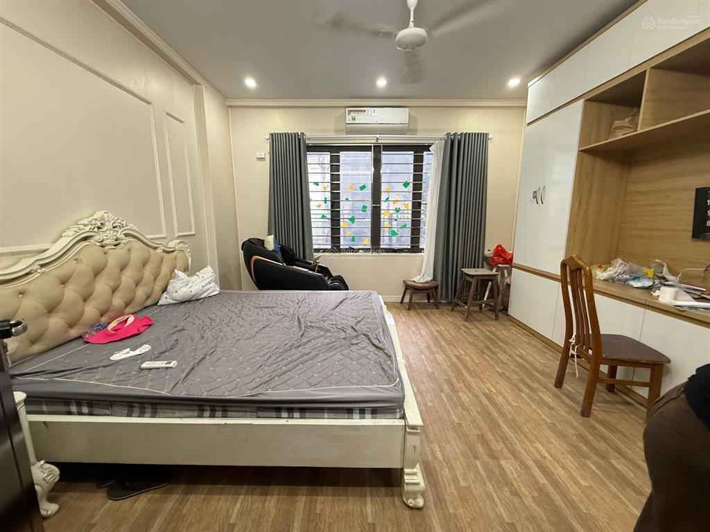 Nguyễn khoái  sau qh cách 1 nhà ra mặt đường  nhà đẹp thừa công năng