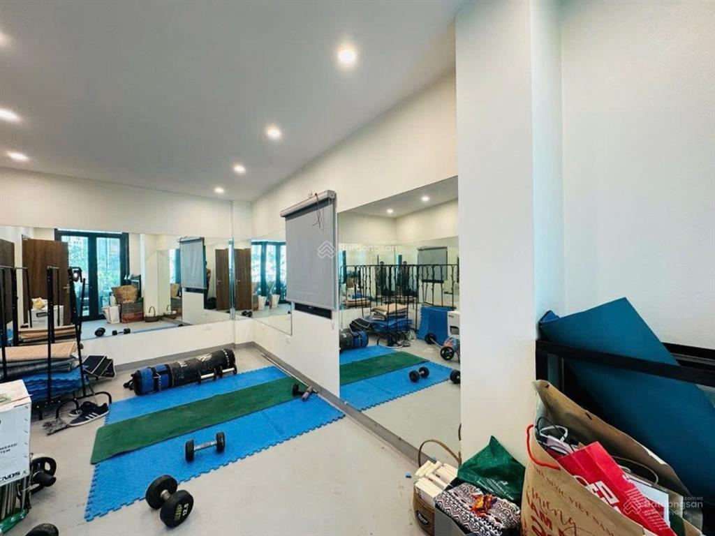 Kim mã  7 tầng thang máy  tự thiết kế  ô tô  lô góc  tặng toàn bộ nội thất sang trọng
